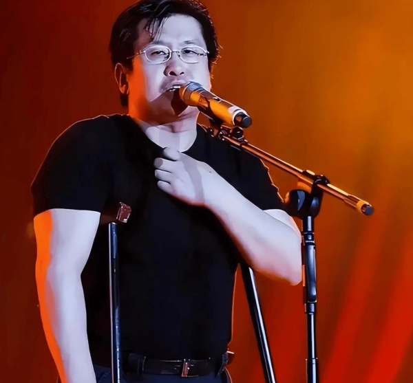 臻富配资 郑智化回应封杀言论，自曝疾病缠身刚好退休，3天后关闭微博